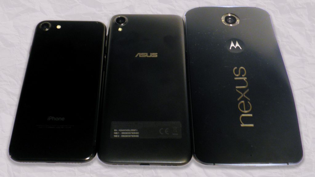 左から iPhone 7、ZenFone Live (L1)、Nexus 6